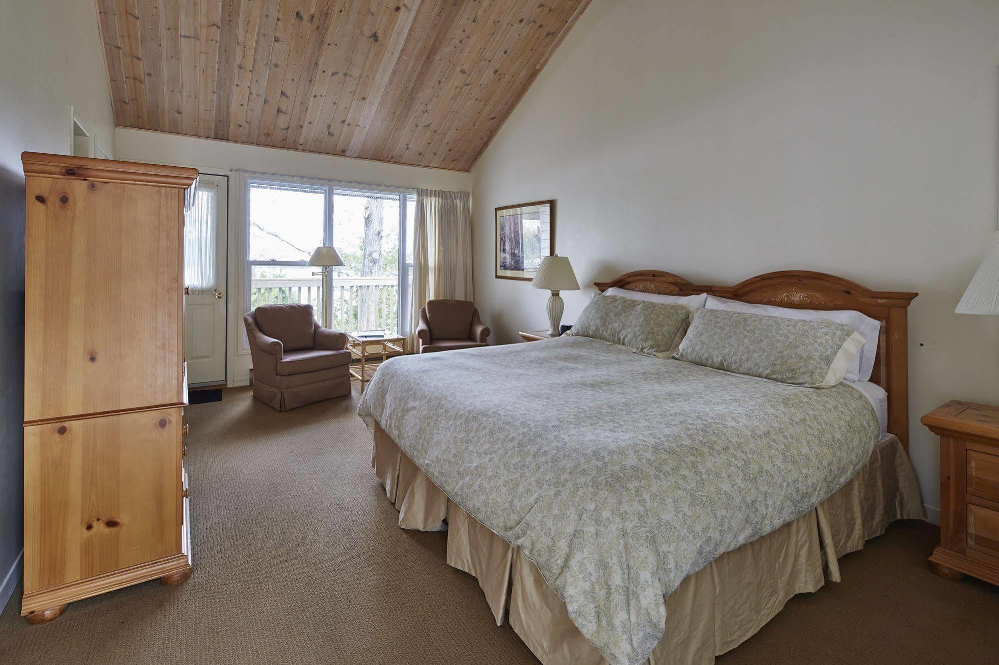 Sir Sam'S Inn & Spa (Adults Only) Haliburton Eksteriør billede